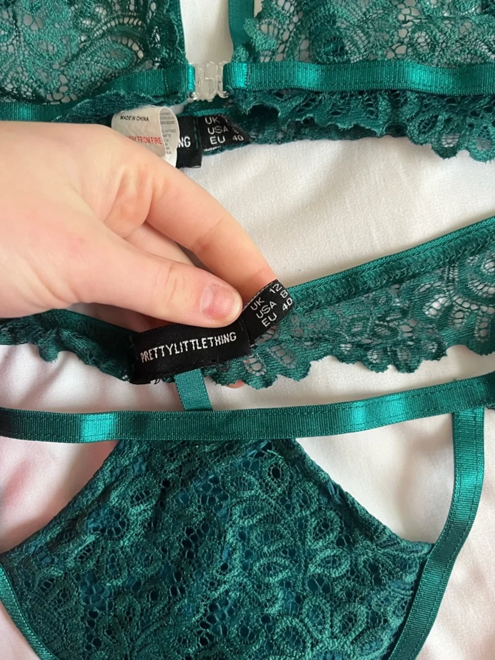 PrettyLittleThing teal lace set 8